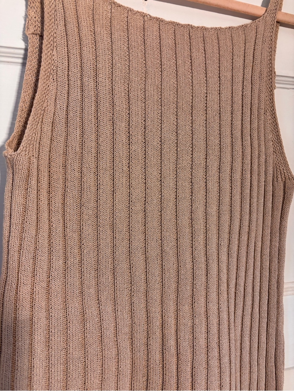 Zara Beige Ribbed Knit Tank Top - Picture 2 of 4